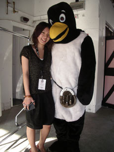 penguin-wiyh-a-girl.jpg