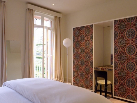 thehouseat_cannes_medallion_print.jpg