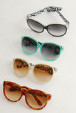 ss08_sunglasses_EK17.jpg Thumbnail