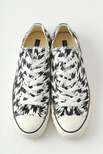 SS12 LOW CUT FLASH TRAINERS - BLACK