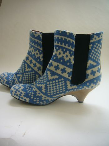 AW10/11 OLD JUMPER WOOL BOOTS