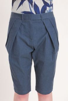 SS10 DENIM CROPPED TROUSERS - BLUE